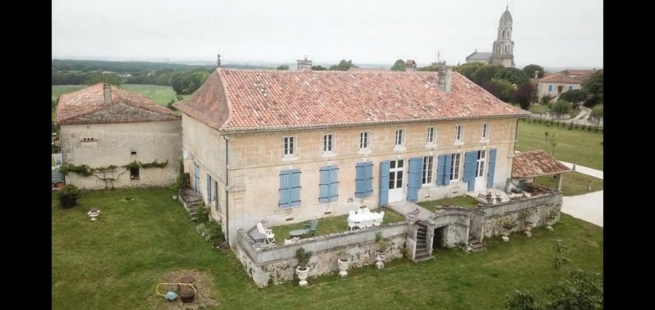 Bed and Breakfast Le Moulin A Vent Bertric-Burée Exterior foto